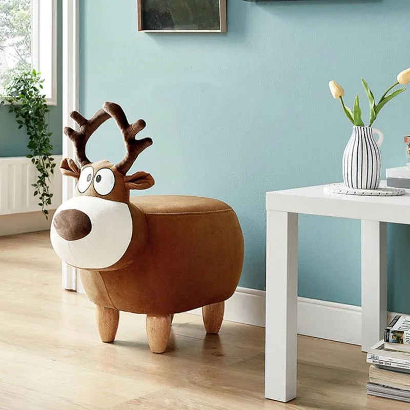 Artistic Deer-Shaped Children\'s Seating Creative Cartoon Animal Low Stool Stylish Home Porch Decoration Piece