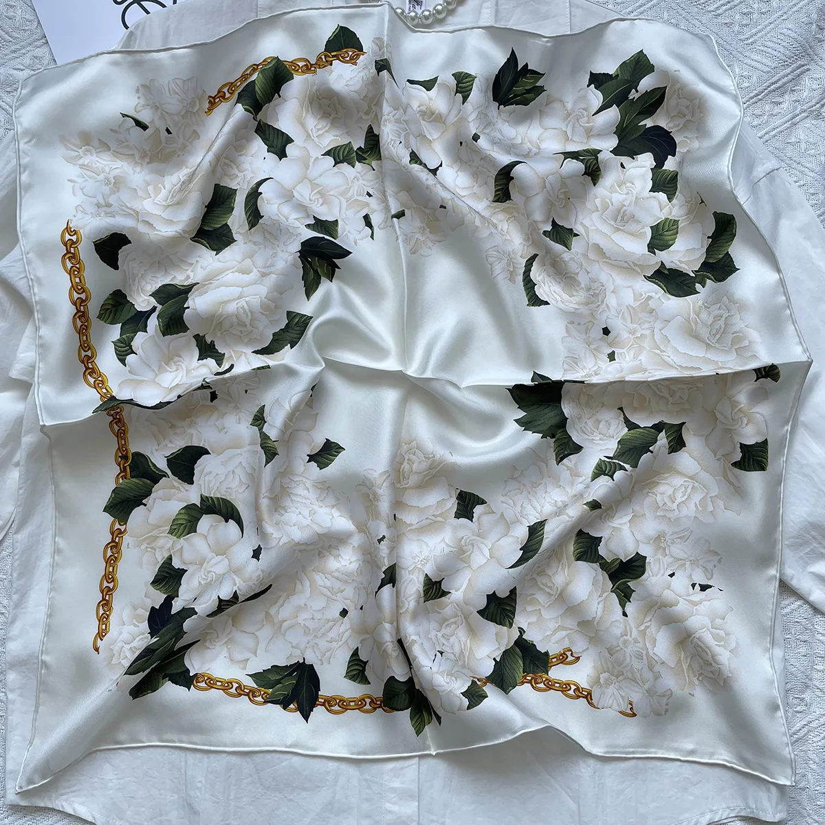 65x65cm 100% 14 Momme Pure Mulberry Silk Square Scarf  Fashionable and Versatile High-end Silk Scarf  Single Sided Printing