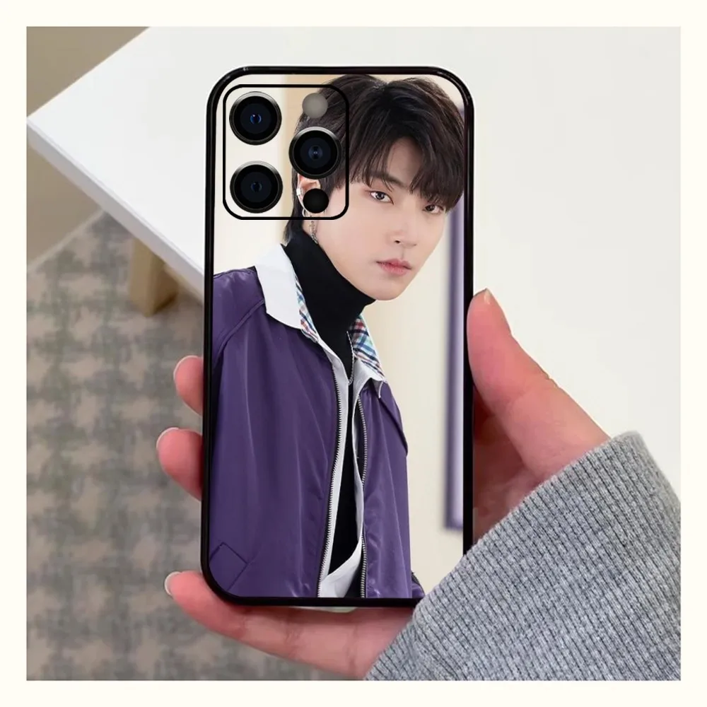 Korea Hwang-In Youp  Phone Case For iPhone 11 12 13 Mini 13 14 15 Pro XS Max X 8 Plus SE XR Shell