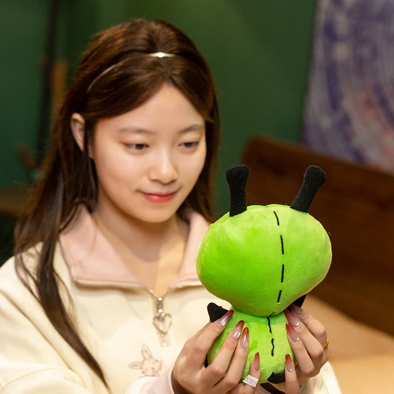 2024 Neue Alien Invader ZIM GIR Hund Plüschfigur Spielzeug Gefüllte Plüsch Grüne Kawaii Puppe Sammlerstück – Detail 10