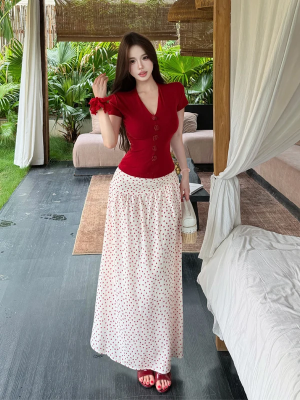 

Sweet And Spicy Rose Button V-neck Top And Polka Dot Half Skirt Two-piece Set Women's Summer New Waist-cinching Slimming Retr...