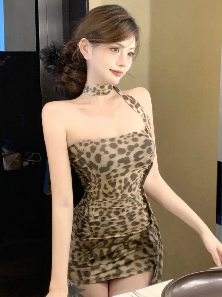 

Summer New Sexy Leopard Print Scarf One Shoulder Tube Top Slim Fit Butt Covering Elegance Base Dress Korean Style Commute