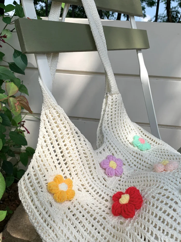 

2025 New Summer Hollow out Knitted Flower Tote Bag Women's Commuter Large Capaci oulder Bag Casual Simple Sle Polyester...
