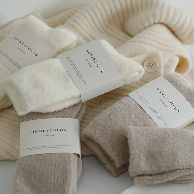 1 Pasang Kaos Kaki Panjang Wanita Warna Solid dengan Bulu Tebal Kaos Kaki Hangat untuk Musim Dingin Set Kaos Kaki Tidur Termal Berkualitas Tinggi