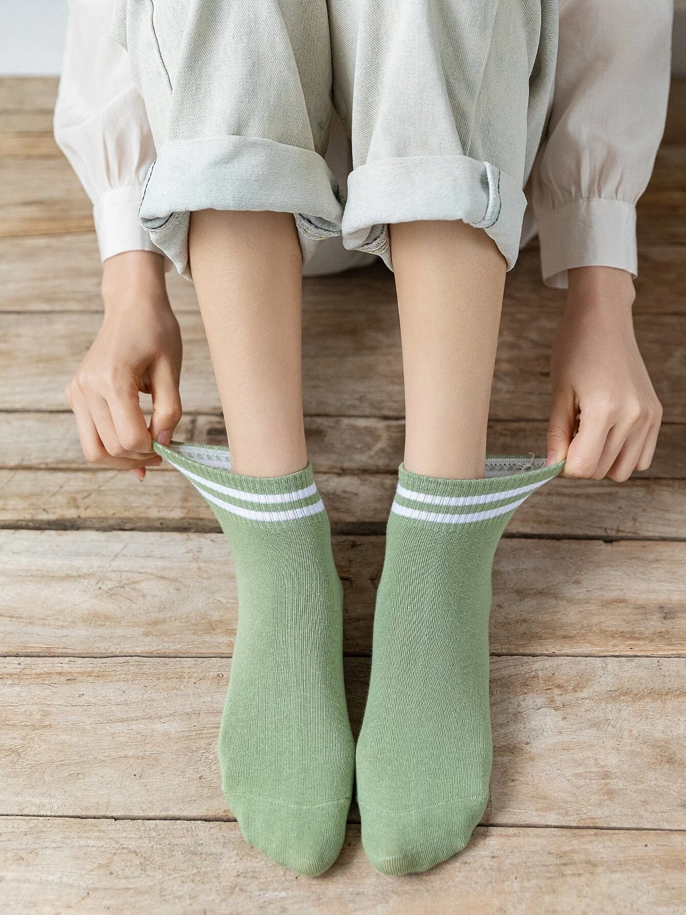 10 pares de meias listradas no tornozelo