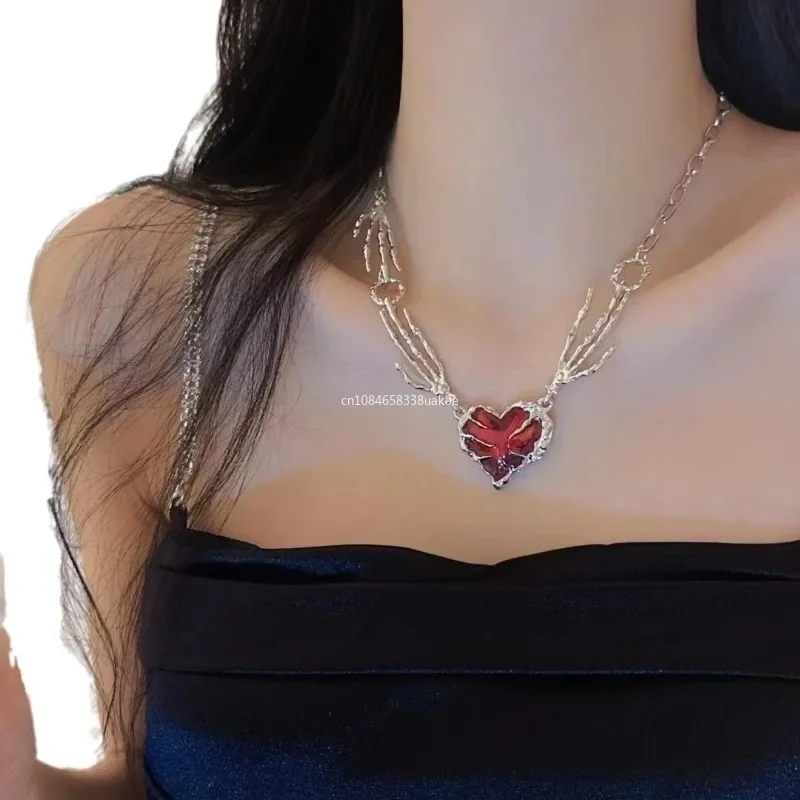 Skull Claw Heart Necklace for Women Trendy Red Crystal Thorn Love Exaggerated Dark Chokers Accessories Fashion Jewelry Gothic