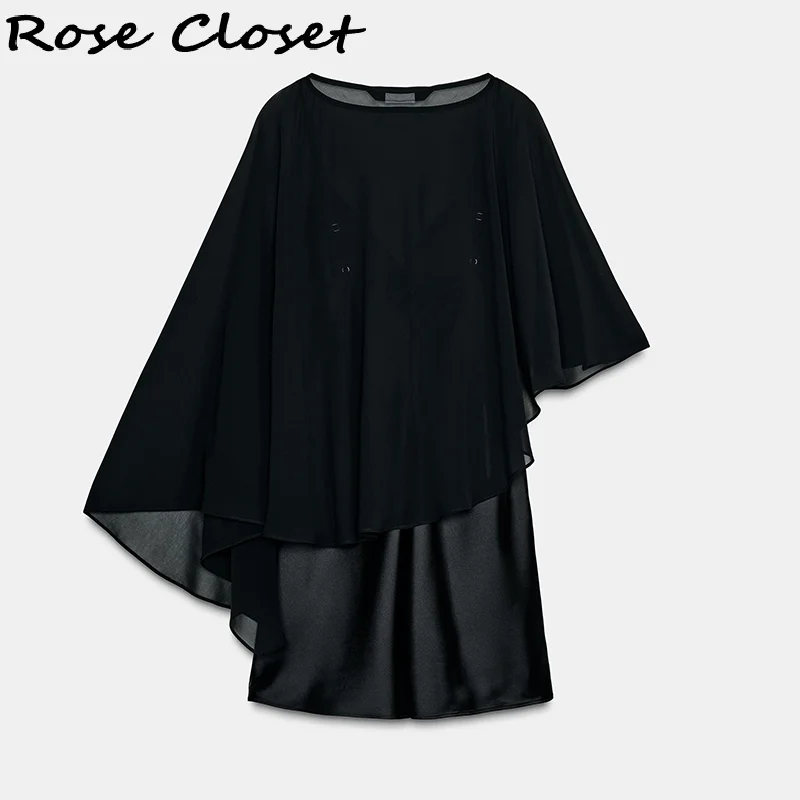 Elegancka satynowa sukienka mini z efektem warstw, dekolt w serek, regulowane ramiączka spaghetti, rozcięcie, prześwitująca, zwiewna, nowość 2025, sukienki damskie z efektem prześwitu.