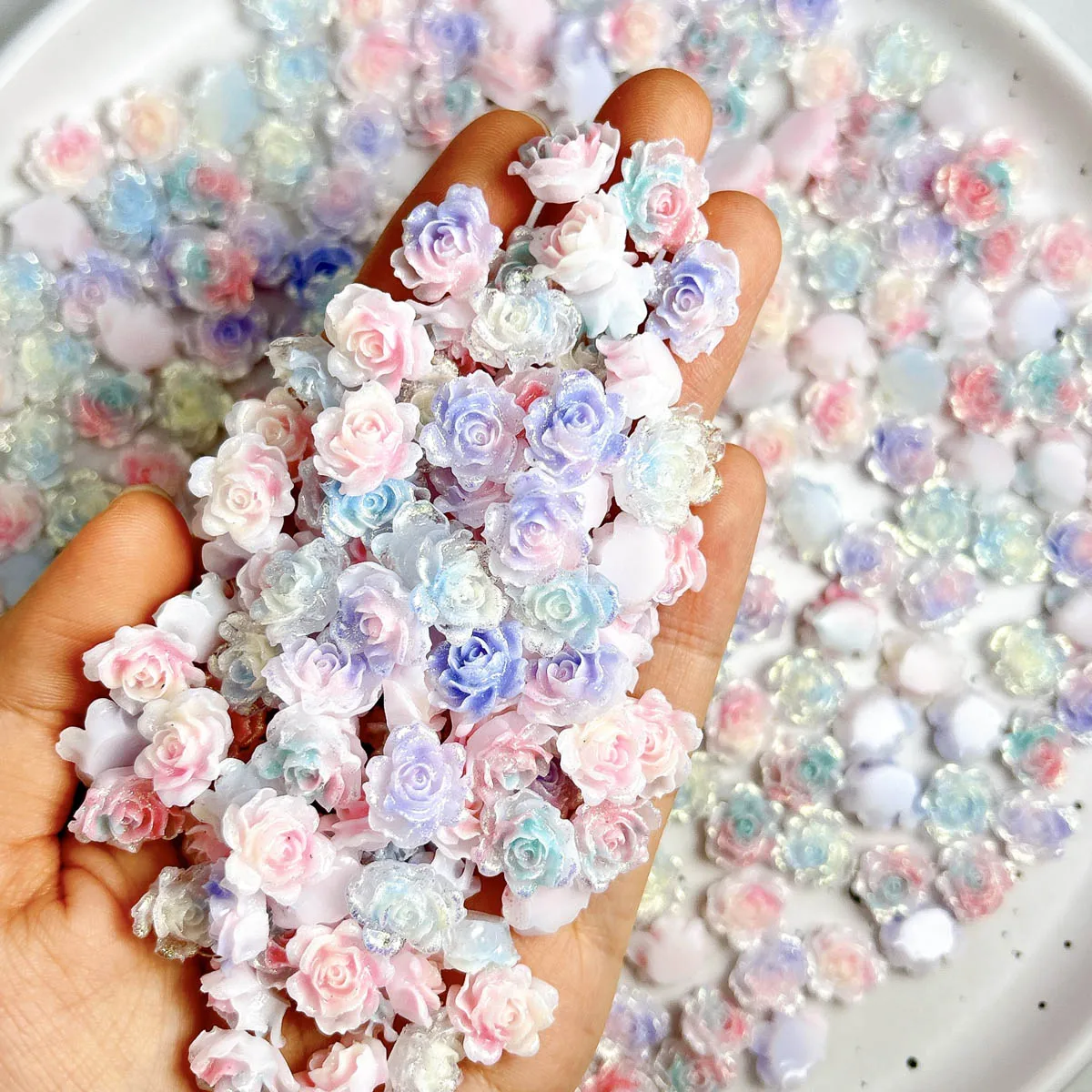 Dijes de uñas de rosas brillantes y finos luminosos, flores de colores degradados creativos 3D, decoraciones artísticas para uñas, suministros de manicura DIY