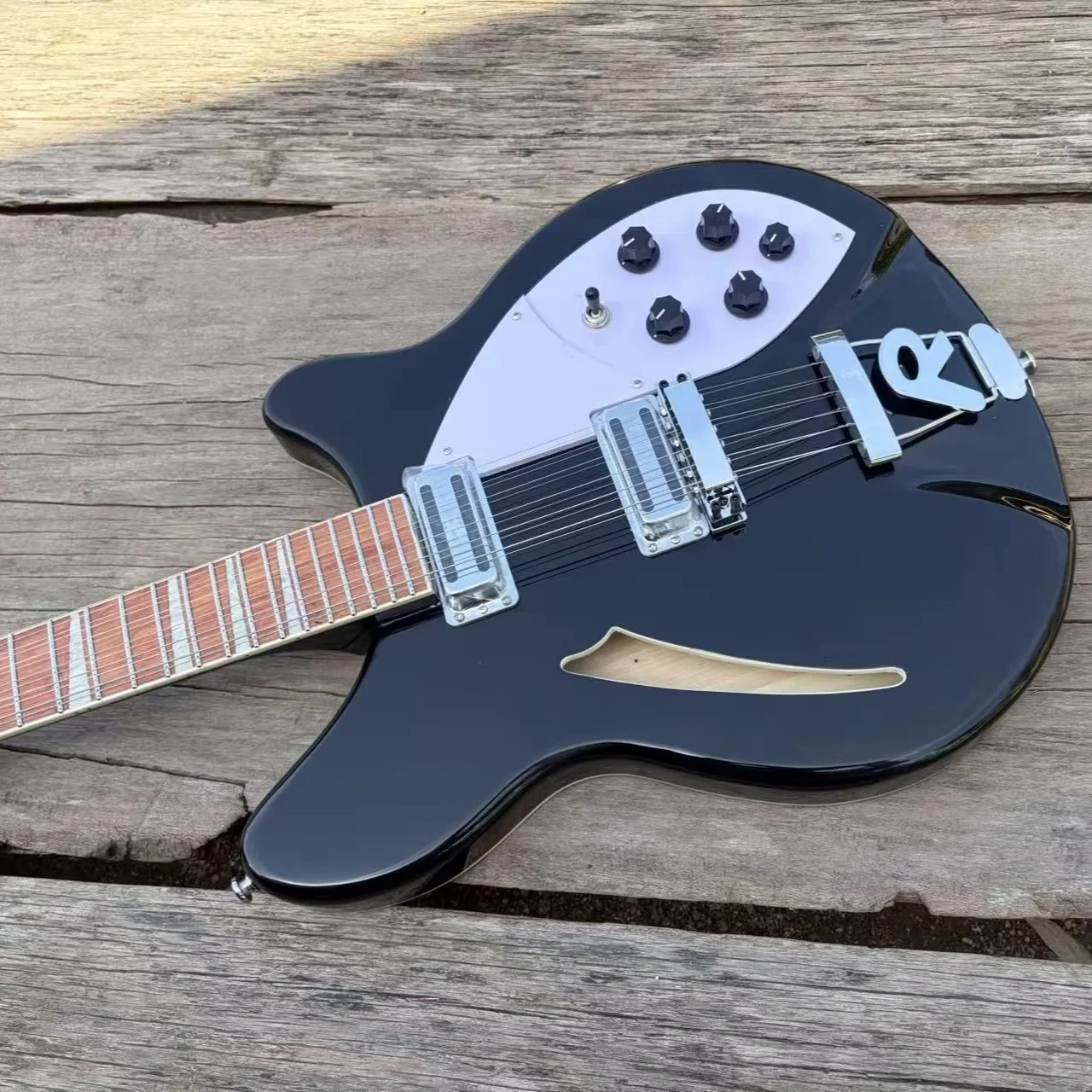 

12 String Electric Guitar Black Color Semi Hollow Body Guitarra, White Pickguard, R Shaped Tailpiece, 24 Frets Quality Guitarra