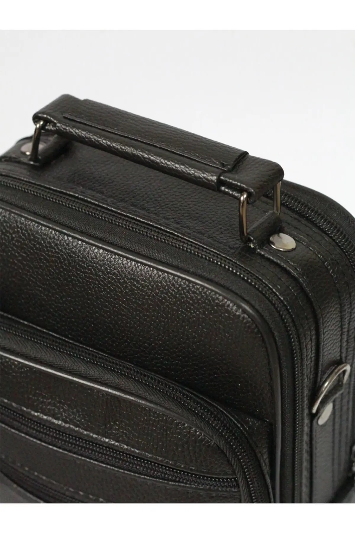 حقيبة كتف جلد سوداء للرجال حقيبة كتف و يد أنيقة مفيدة متعددة الوظائف تسليم سريع وآمن موديل 2022