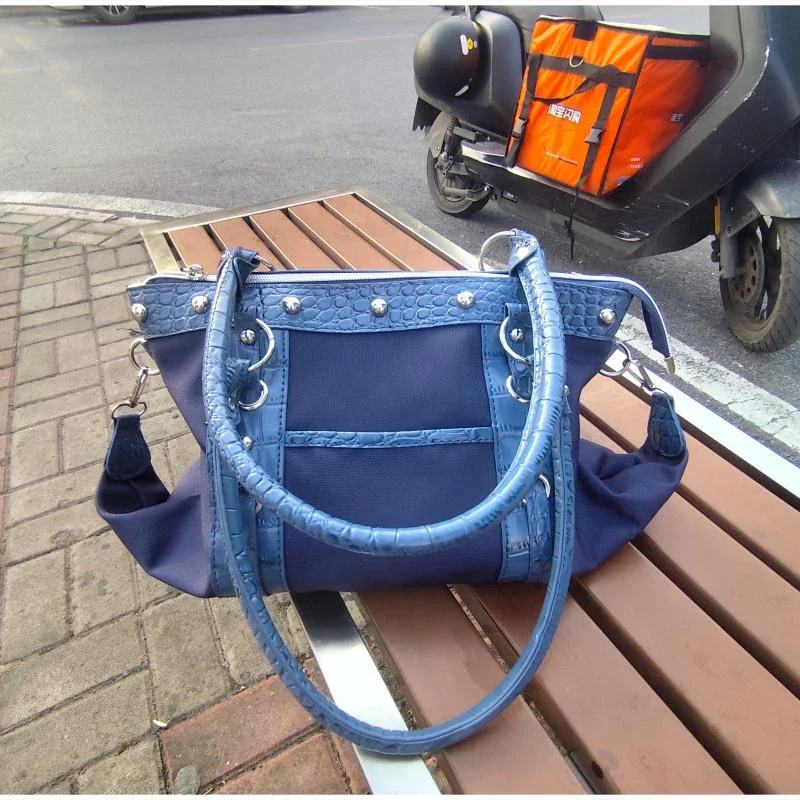 Marken-Retro-Y2K-Schultertasche Hochwertige Nischen-Motorradtasche mit Nieten Krokodilmuster Große Kapazität Denim-Canvas-Pendler-Tragetasche – Detail 11
