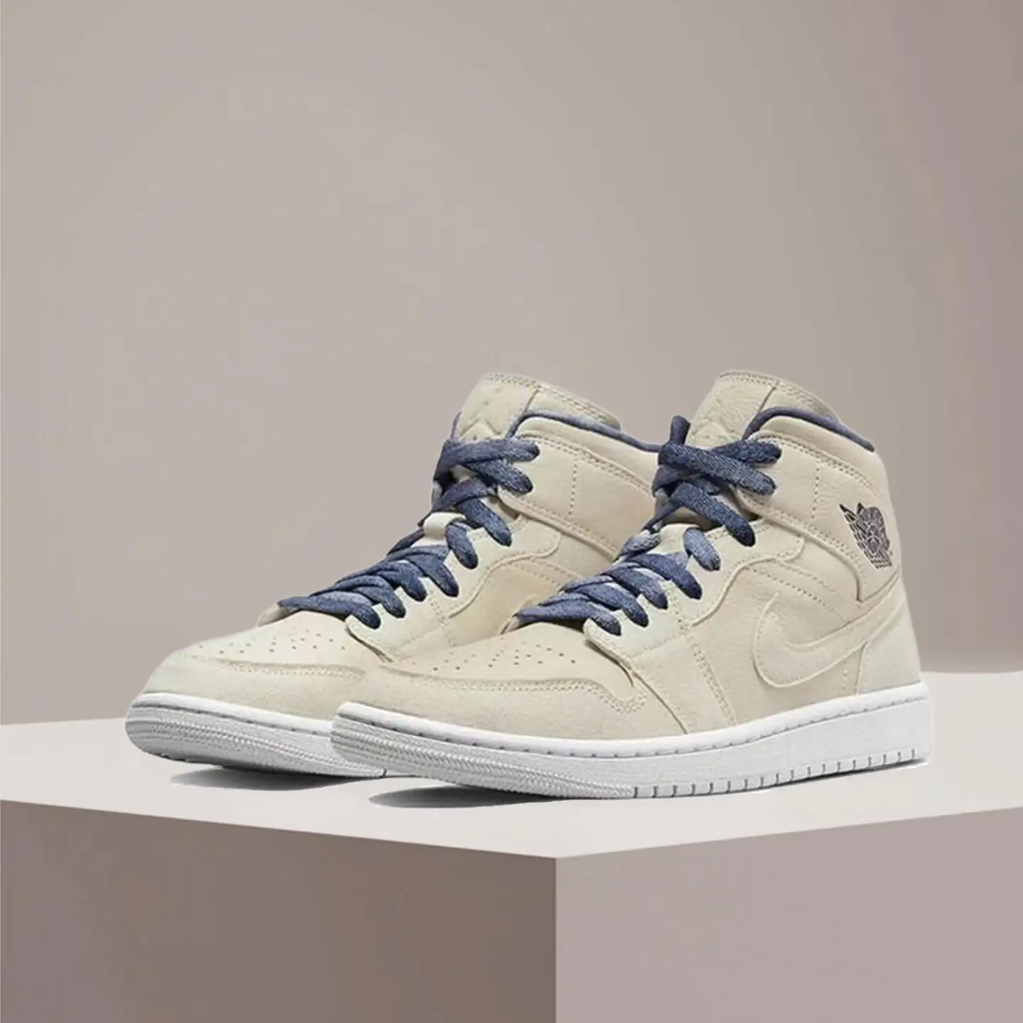 

Nike Jordan 1 Retro High-Top Breathable Anti-Slip Durable Basketball Sneakers Unisex Style DM9126-104