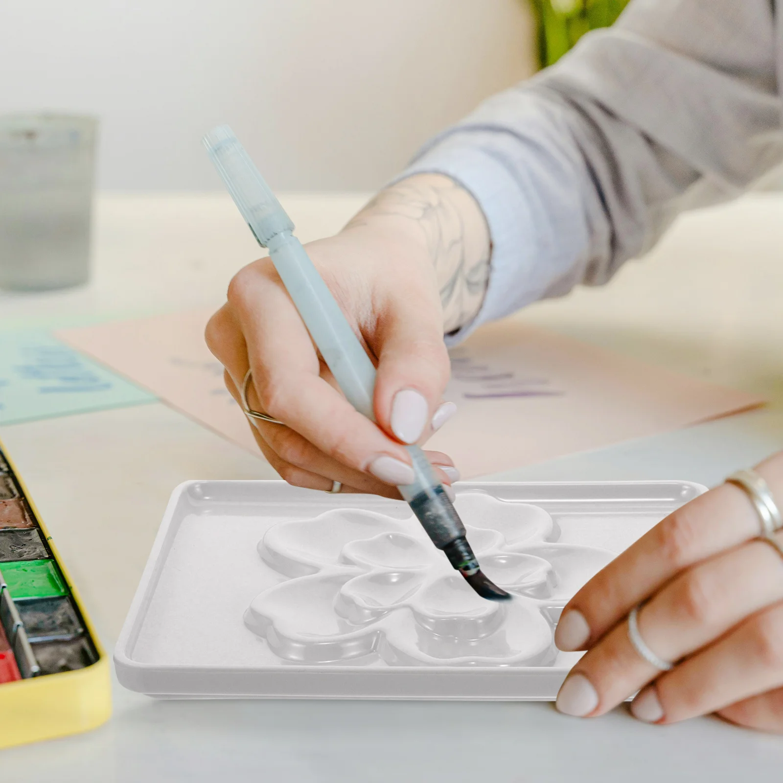 

Oil Painting Paint Tray Color Mixing Watercolor Palette Easy Use Pigment Mixing Tray for Artists Beginners DIY Painting