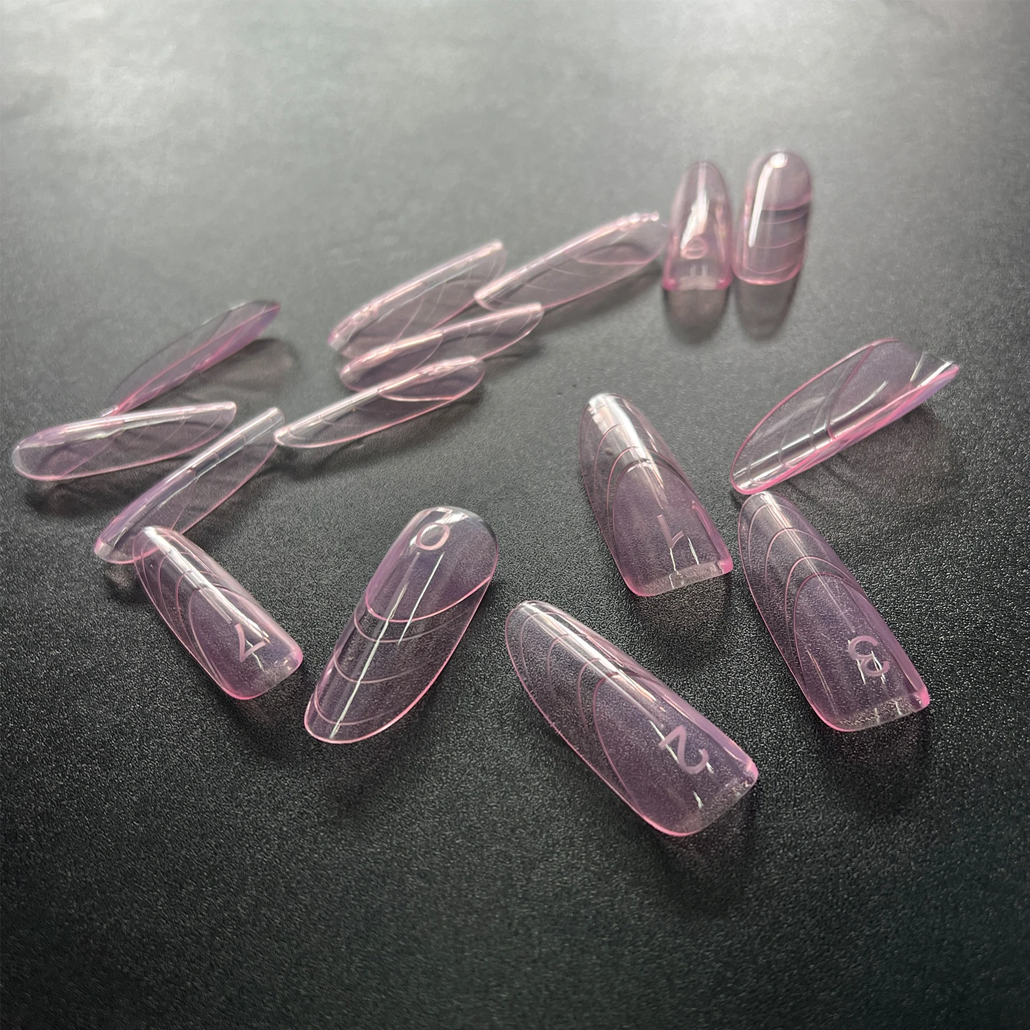 แบบเล็บปลอมอะคริลิคทรงรีสีชมพูใส 150 ชิ้น สำหรับต่อเล็บแบบฝรั่งเศส ใช้กับเจลยูวี สร้างเล็บได้รวดเร็ว
