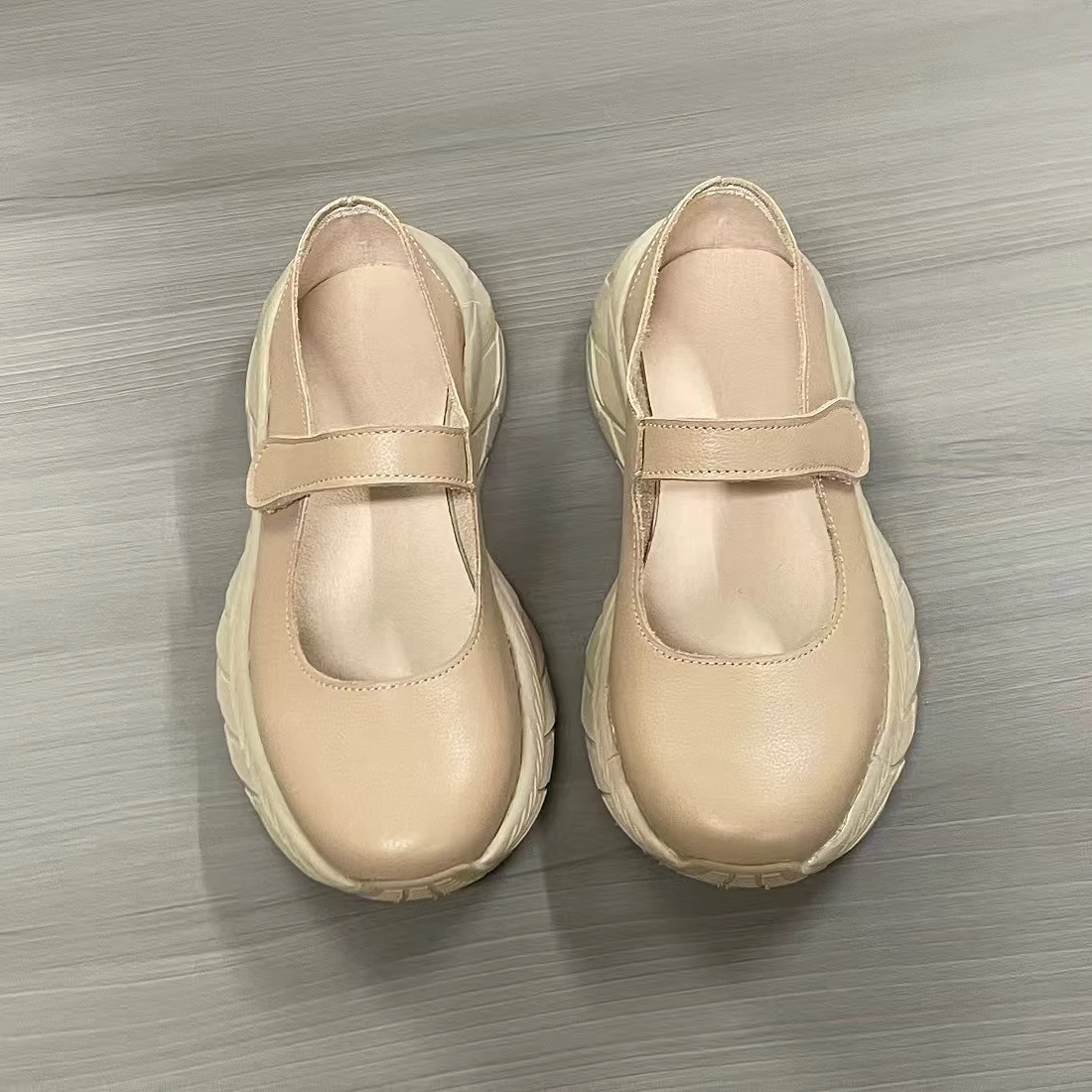 Xingliupi Ladies High Quality Casual Shoes Fashion Popular Sneakers for Women Unique Shape Color Block Genuine Leather Gift