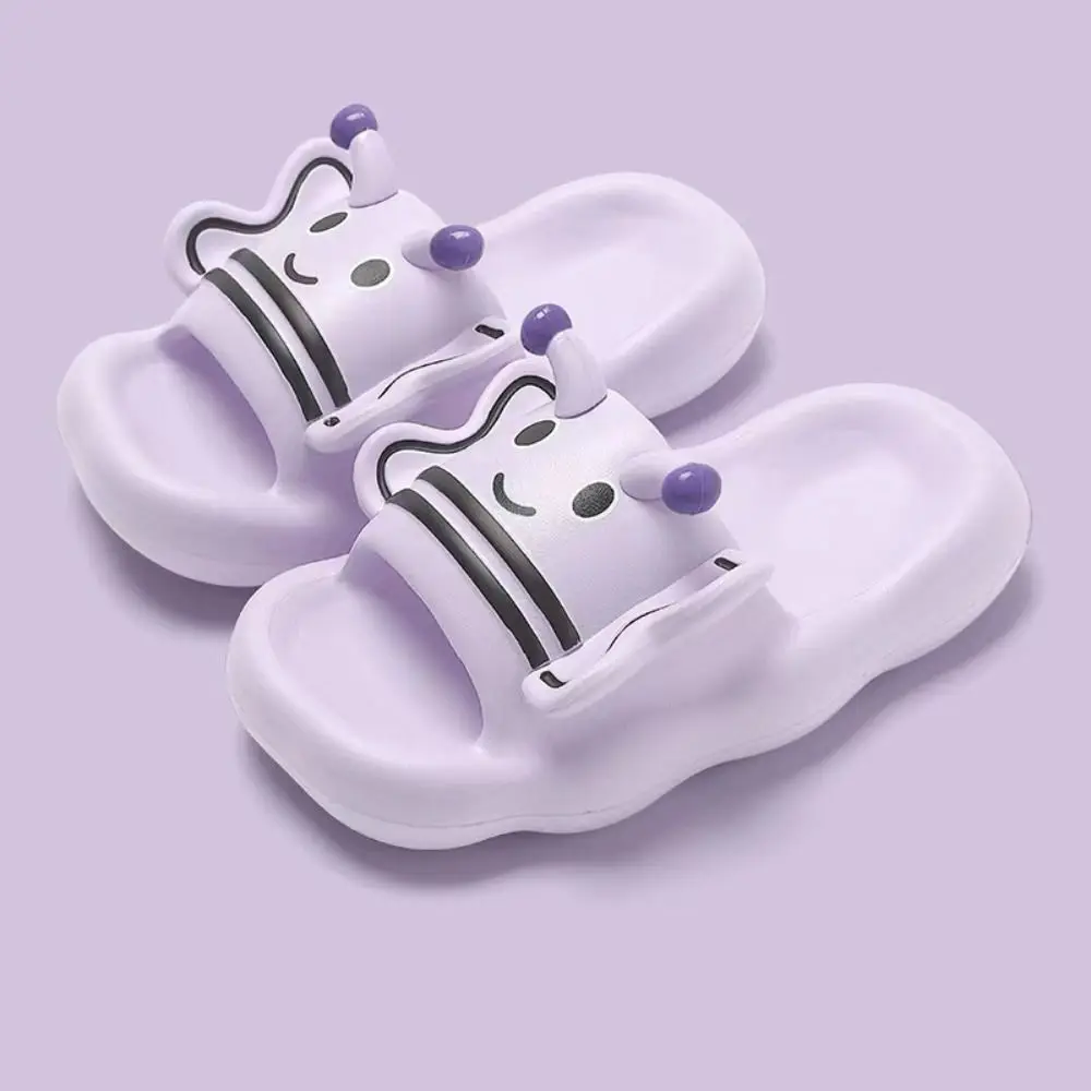 Silent Candy Color Cartoon Bee Slippers Anti Slip Thick Soled Slides Sandals EVA Soft Women Slippers Summer