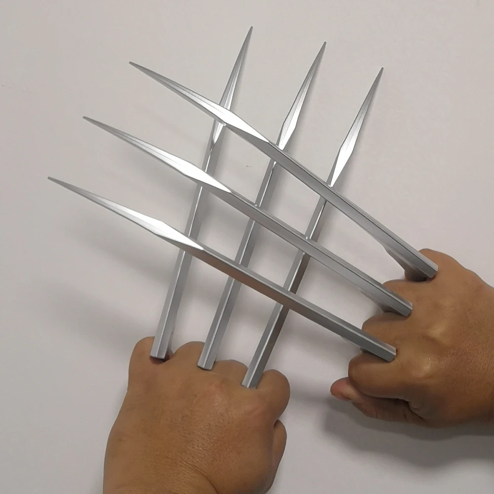 

25cm Anime Wolverine Claw - 1:1 Scale Hard Plastic Cosplay Prop, Safe Halloween Role-Play Toy Gift