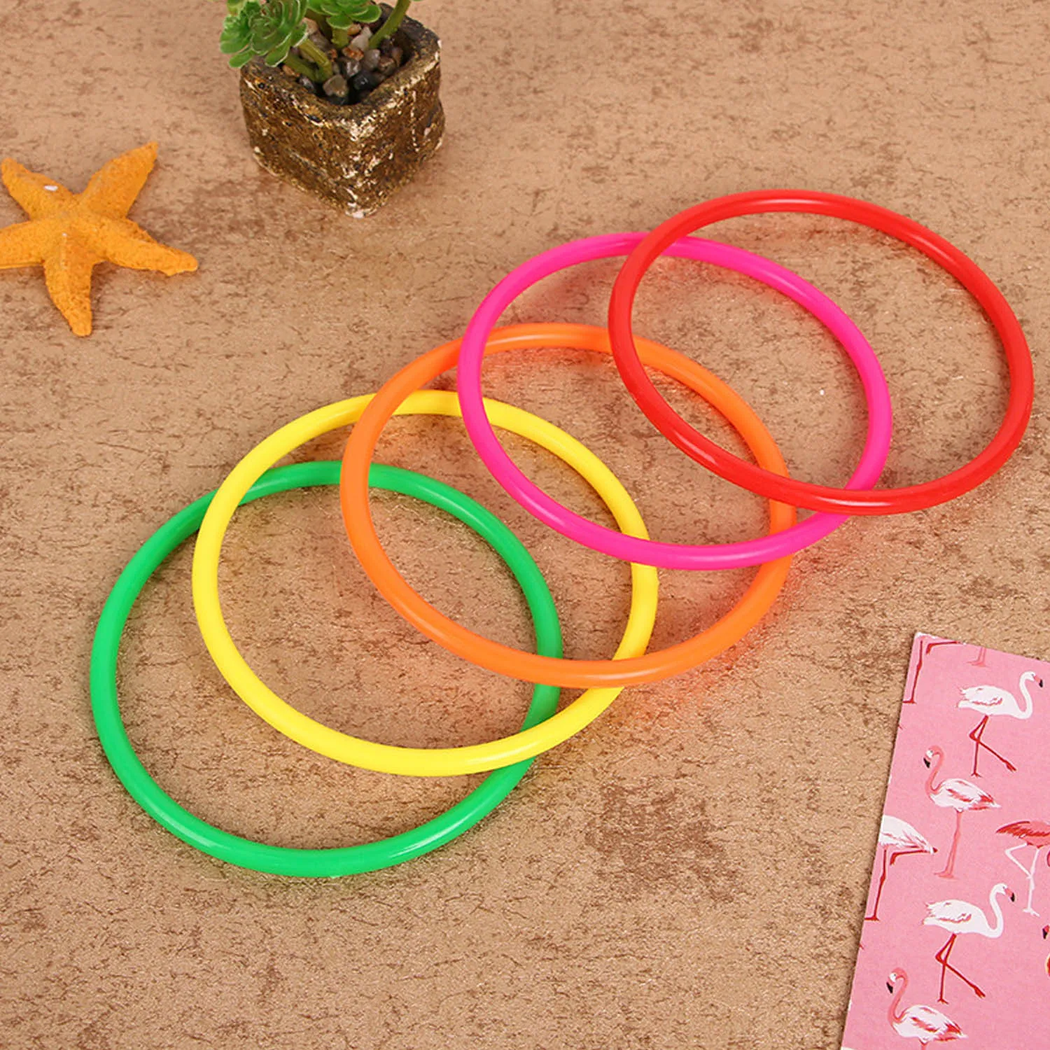 16pcs Carnival Combo Set 10pcs Ring Toss Rings with 6pcs Plastic Cone for Children Kids Party Game Toys