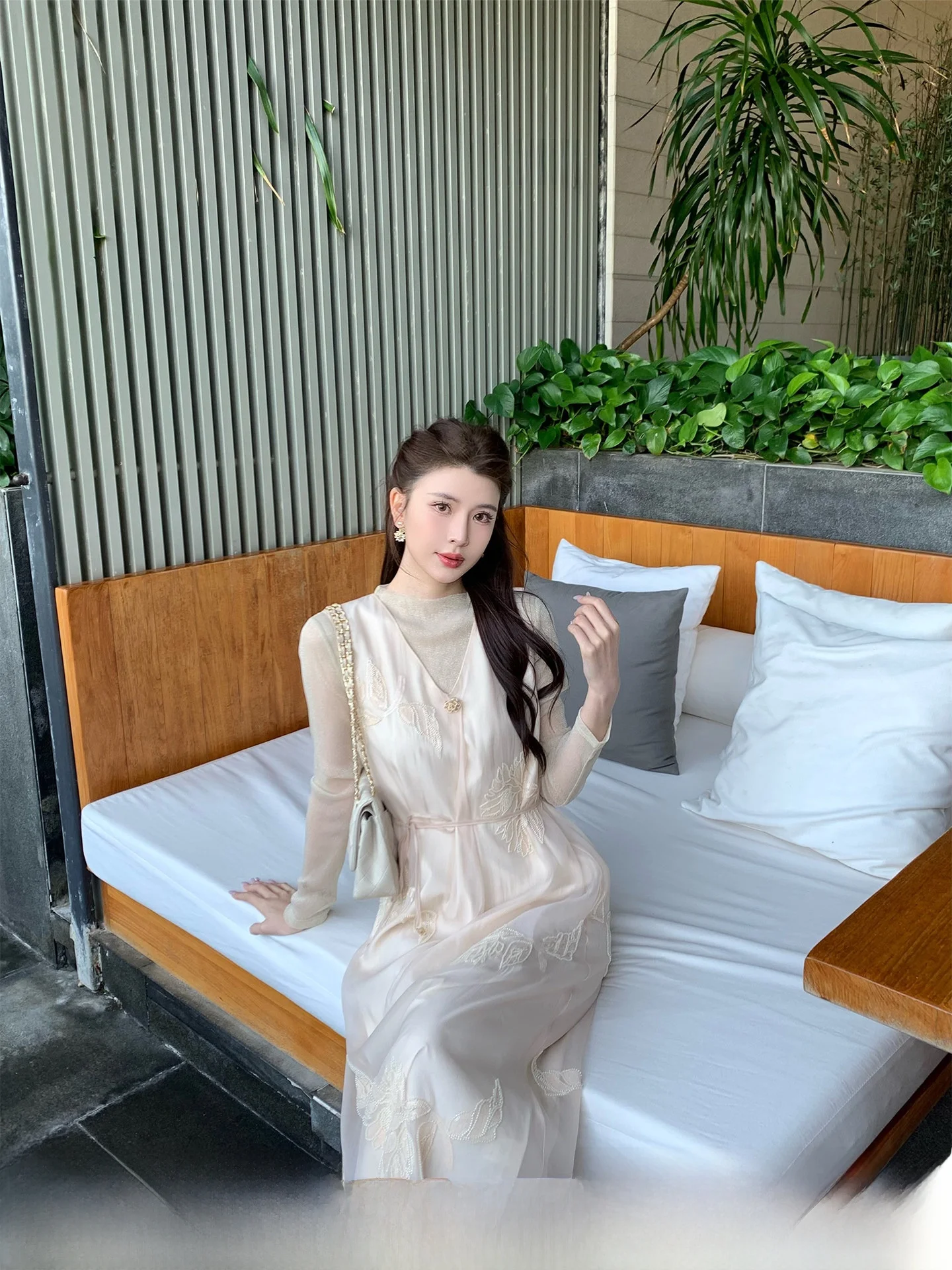 

Kun Total Knitted Slim Fit Top Women's Light Color Spring Casual Style Long Sleeve mid Length Shirt Fashionable Base Layer