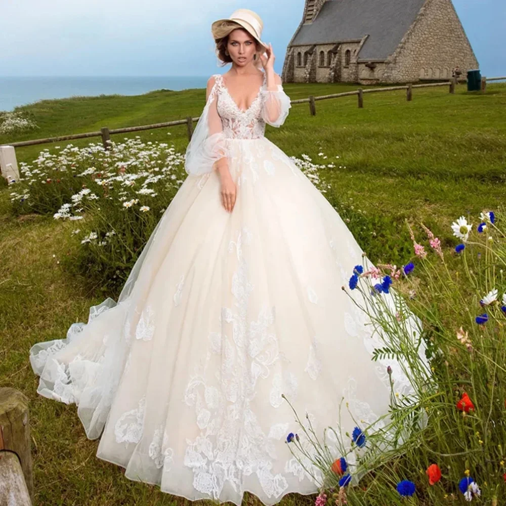 Luxury Long V Neck Tulle Wedding Dresses Half Sleeves with Appliques Open Back A Line Sweep Train Vestido De Casamento