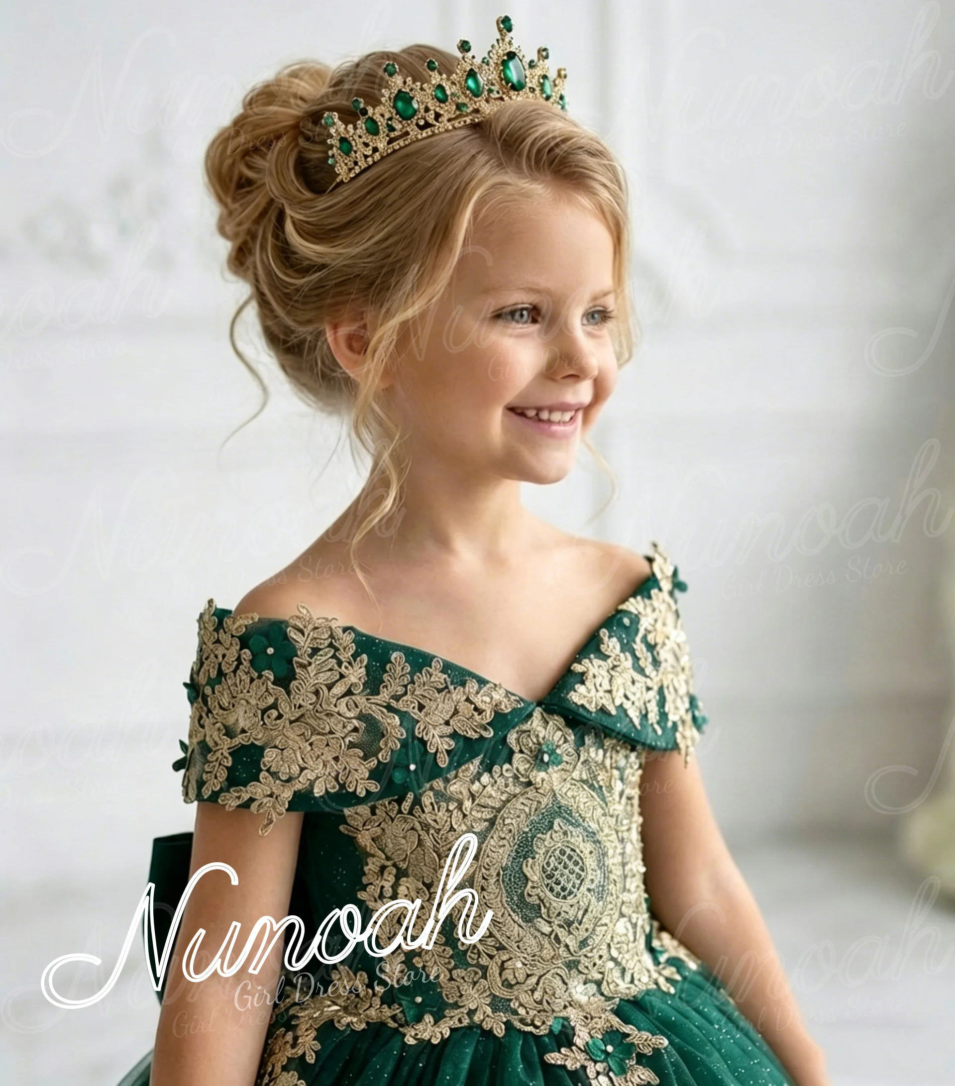 Maßgeschneidertes grünes Blumenmädchenkleid für die Hochzeit mit Schleifen-Spitzenapplikationen, Kindergeburtstagsfeier, Erstkommunionkleider