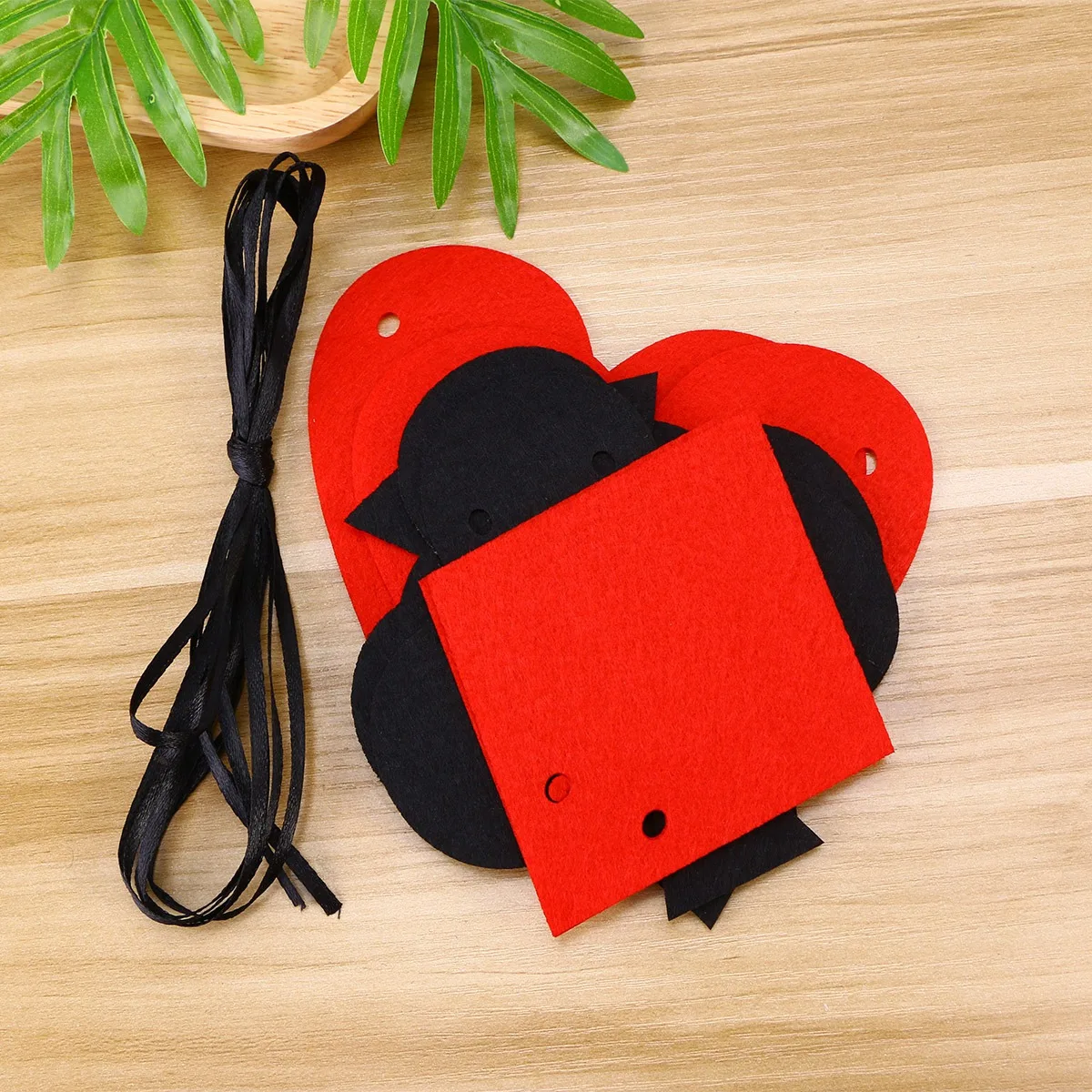 

Poker Banner 3m Nonwovens Playing Card Decoration Unique Happy Funny Party Atmosphere Hanging Wall Window Mantel Table