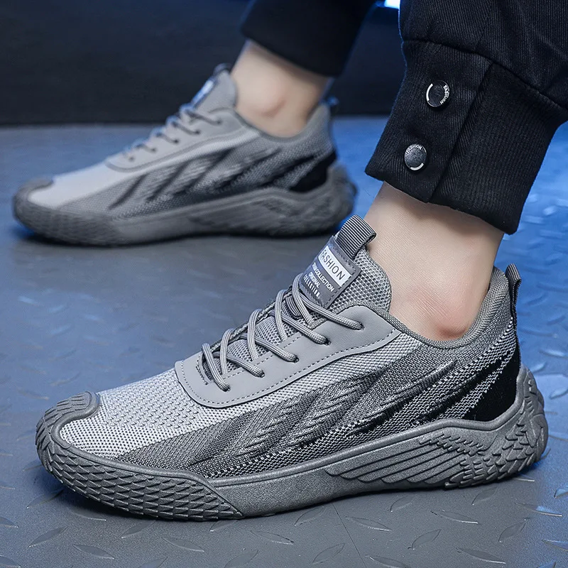 2024 Trend Men‘s Versatile Casual Sports Shoes Fashion Portable Mesh Shoes Hollowed Out Breathabl Comfortable Soft Male Sneakers