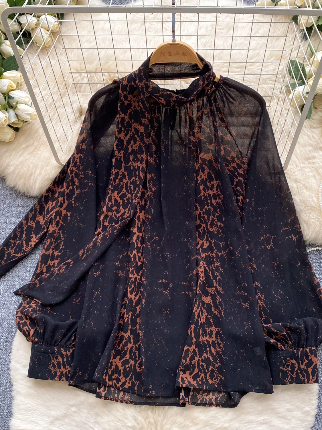 

Breathable Mesh Hollow out Loose Fit Long Sleeve Leopard Print Shirt Women's Casual Style Fashionable Versatile Top