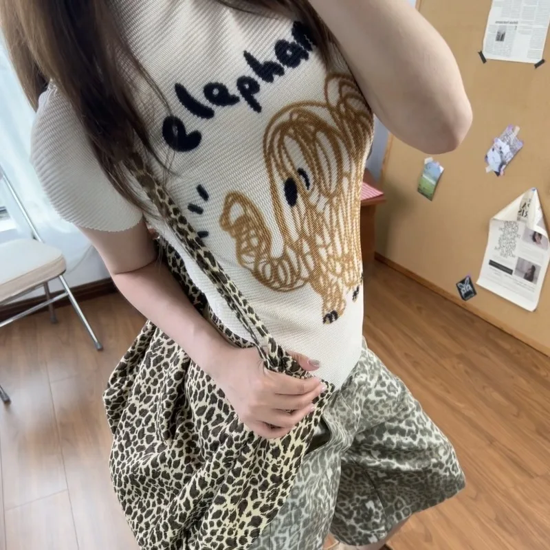 Miyake Pleated 2026 Printed Pleated Top Slim Fit Thin Corn Grain High Elasticity Cartoon T-Shirt Elegant Age-Reducing Women