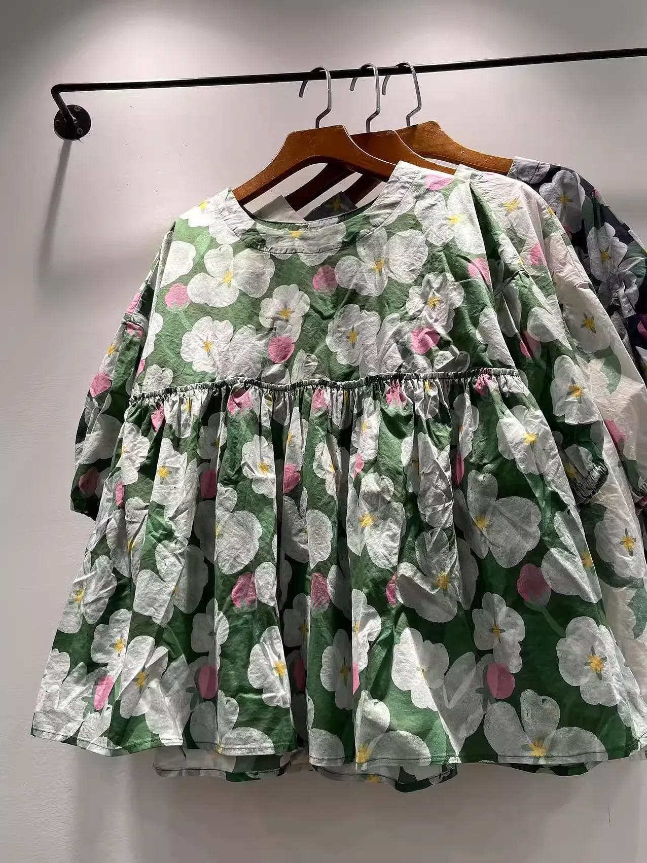 

Bust 128cm plus size women clothing Japan pure cotton floral print shirts beach blouses for women pullover a-line tops
