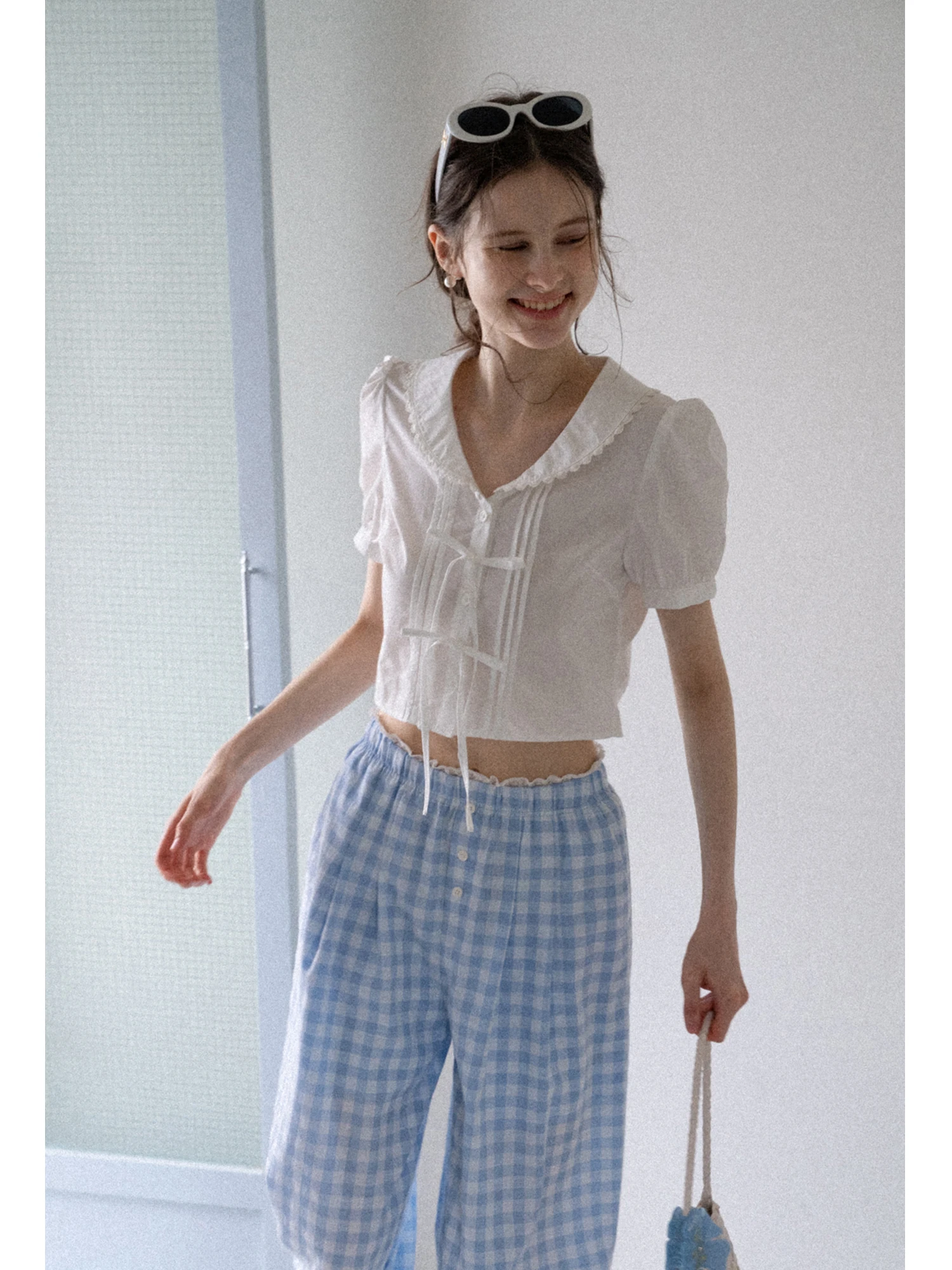 

Eggka White с рюшами и v-образным узлом, кукольный воротник, женский летний ор для похудения, французский полиэстер Sle Bubble Sve