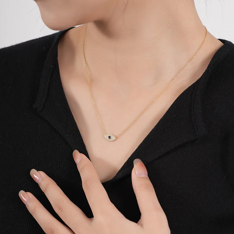 S925 เงินสเตอร์ลิงชุบทองคลาสสิกสีฟ้าเพทายปีศาจตาสร้อยคอจี้สําหรับผู้หญิง