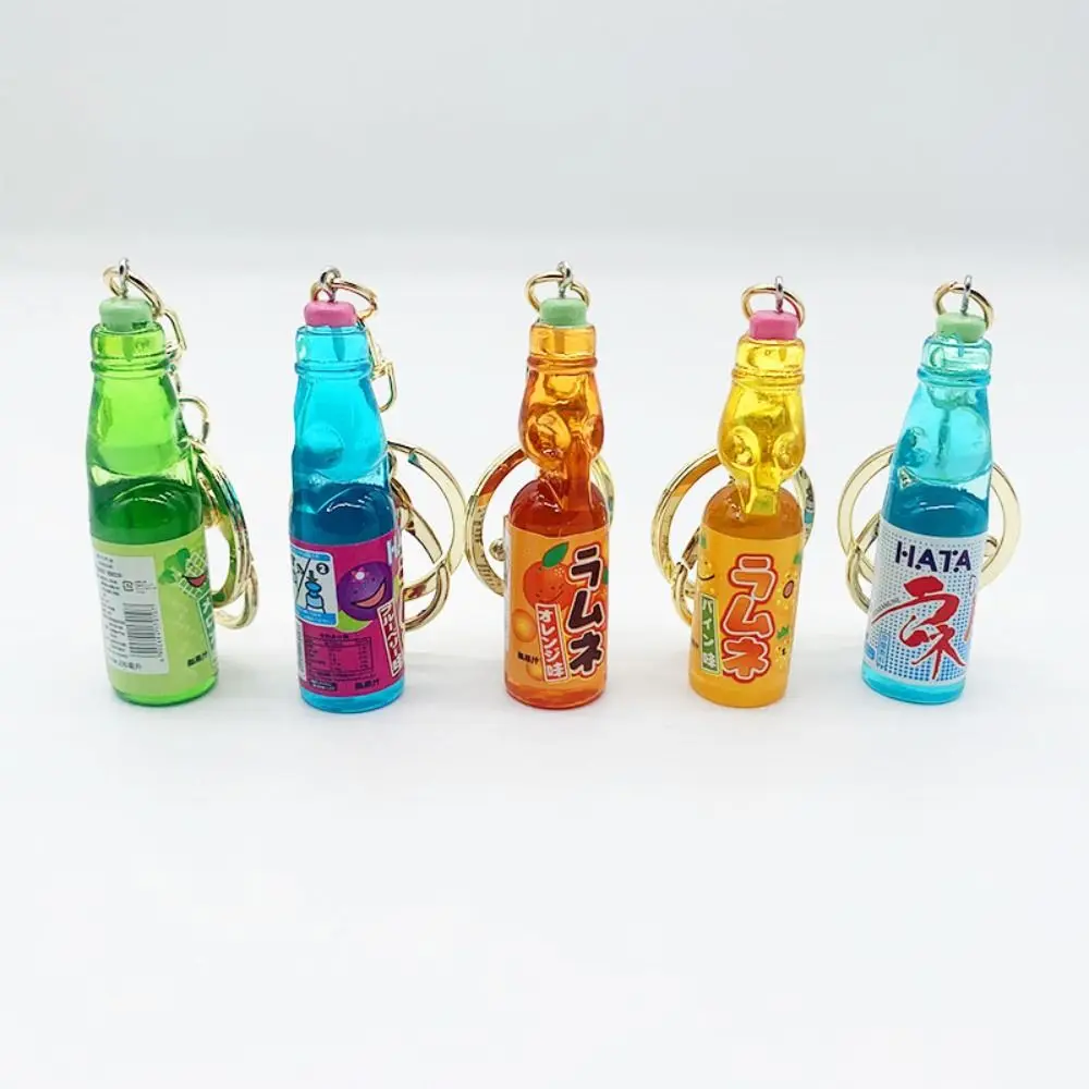 LLavero de simulación de canicas japonesas, llavero de refresco bobble, bonito y creativo, bebida de refresco en miniatura, mini adornos para casa de muñecas