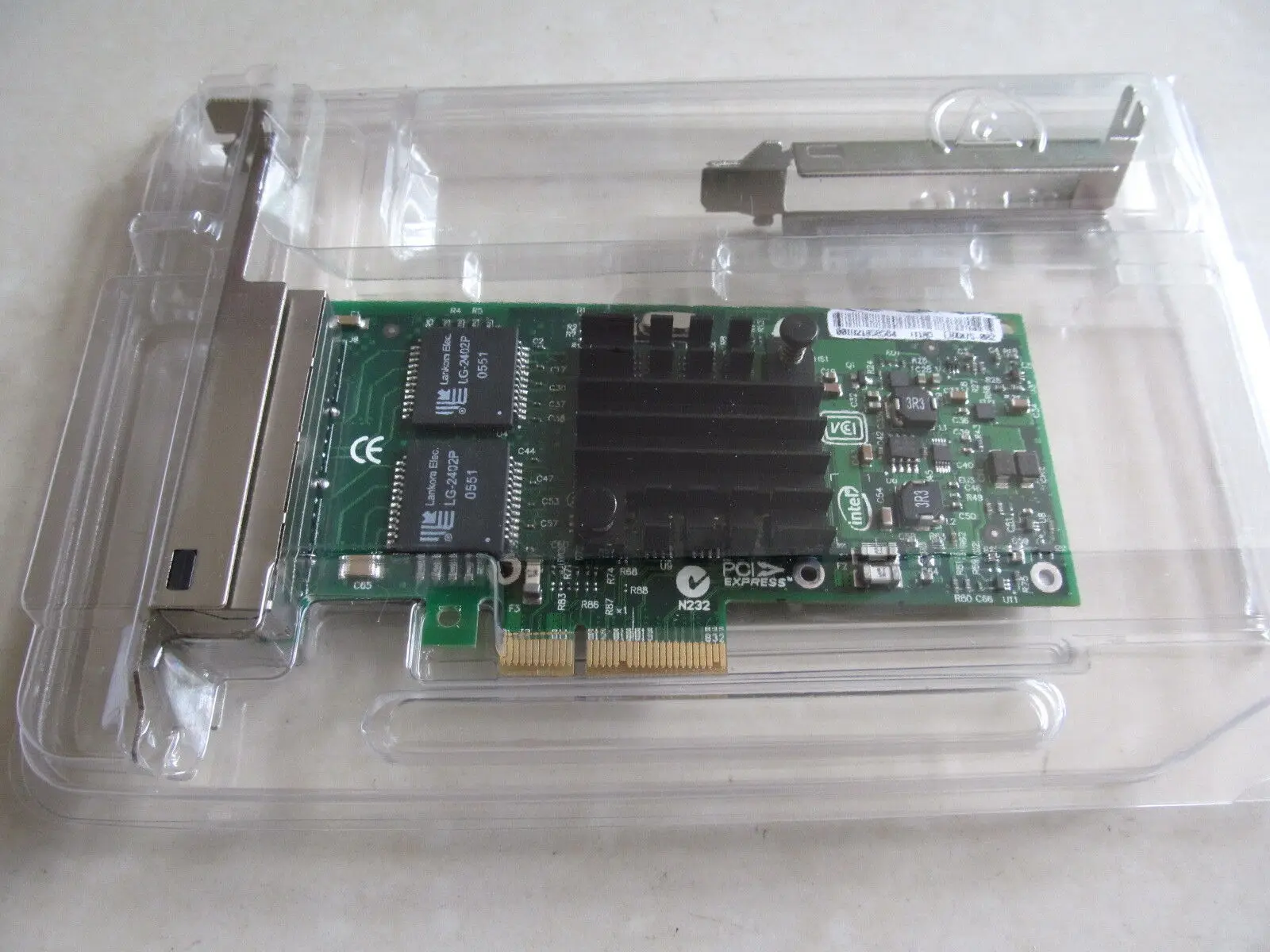 Imagem -03 - Adaptador Ethernet Pcie x4 Nic Rede Quad Portas Cartão I350-t4v2 Oem I350-t4