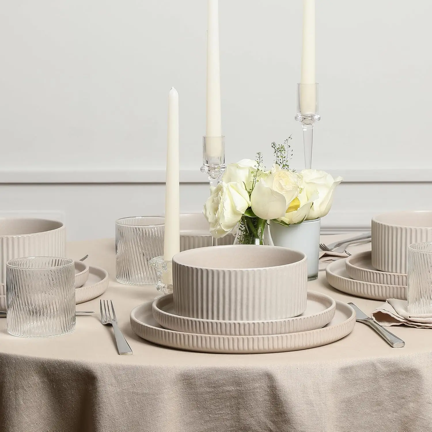 طقم أواني طعام Haven Stoneware مكون من 16 قطعة، أطباق وأطباق لـ 4 أشخاص، طقم أطباق، تتضمن أطقم عشاء، أطباق سلطة، أوعية حبوب