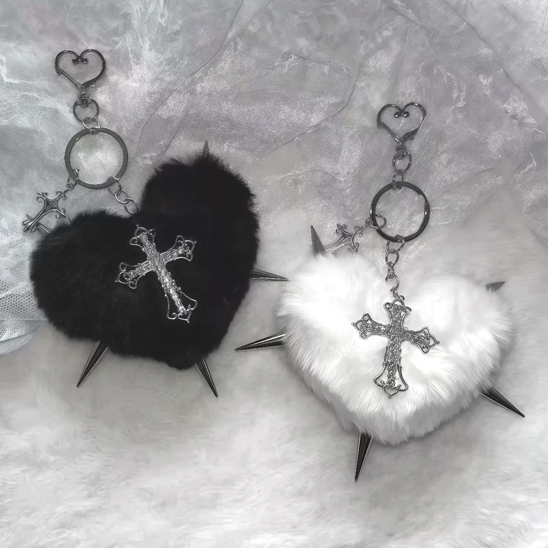 Punk Jewelry Leopard Print Rivet Cross Keychain Punk Cool Grunge Rock Heart Bag Keychain Decoration Accessories Goth