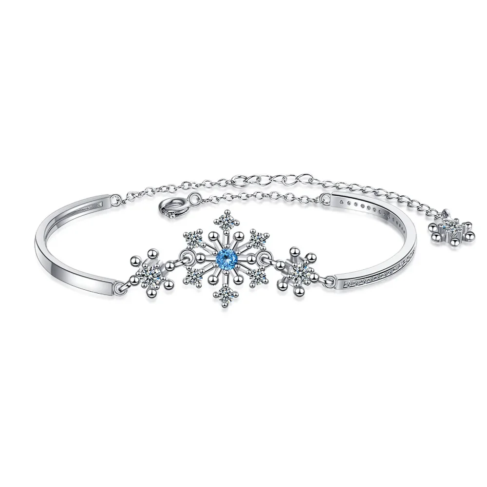 New Snowflake Bracelet Fashion Female Models Cute Wild Super Flash Soild 925 Sterling Silver Jewelry Blue Crystal Wedding Gift