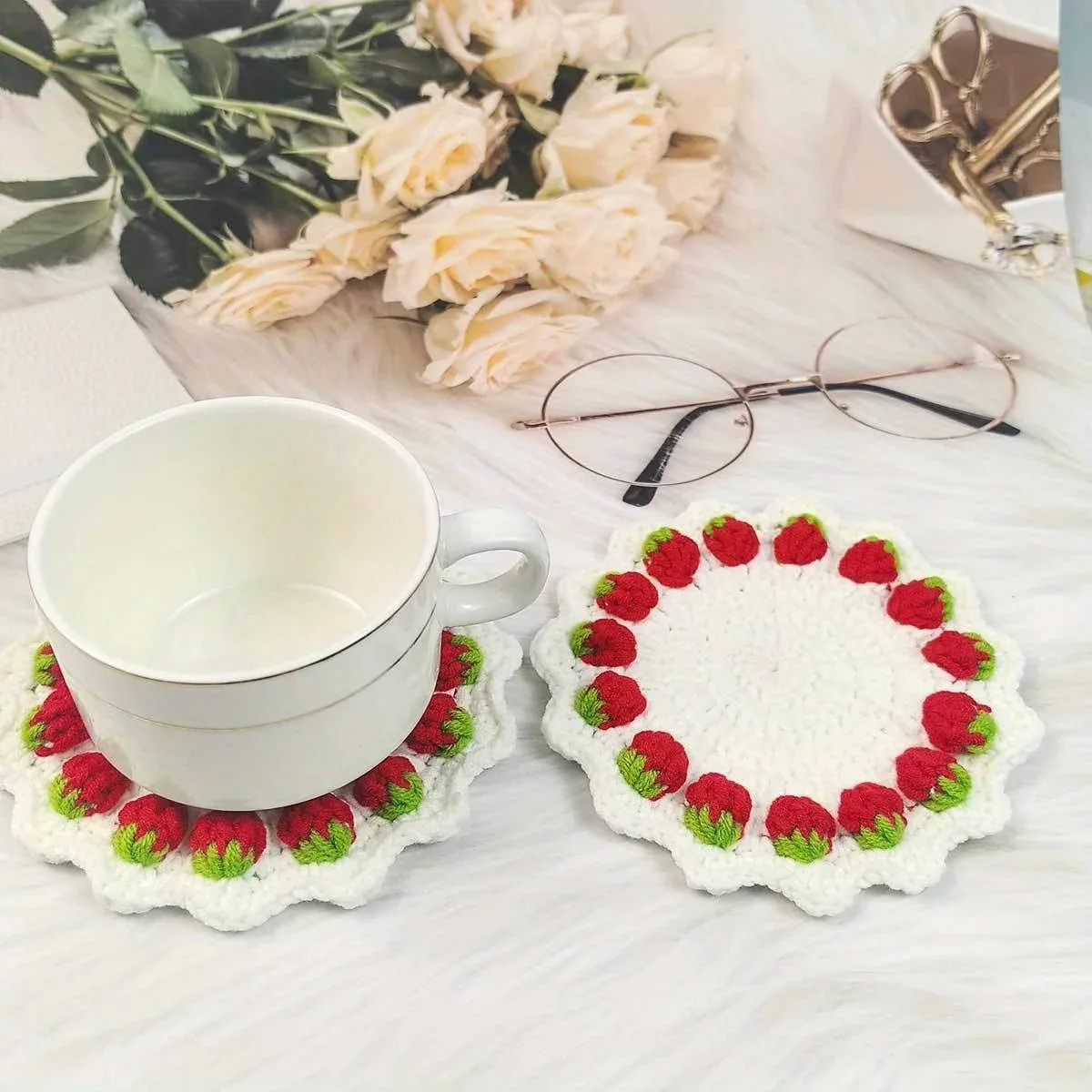 

1pcs Handmade Strawberry Crochet Coasters for Protecting Tableware - an Elegant Decoration And Safeguard for Your Table