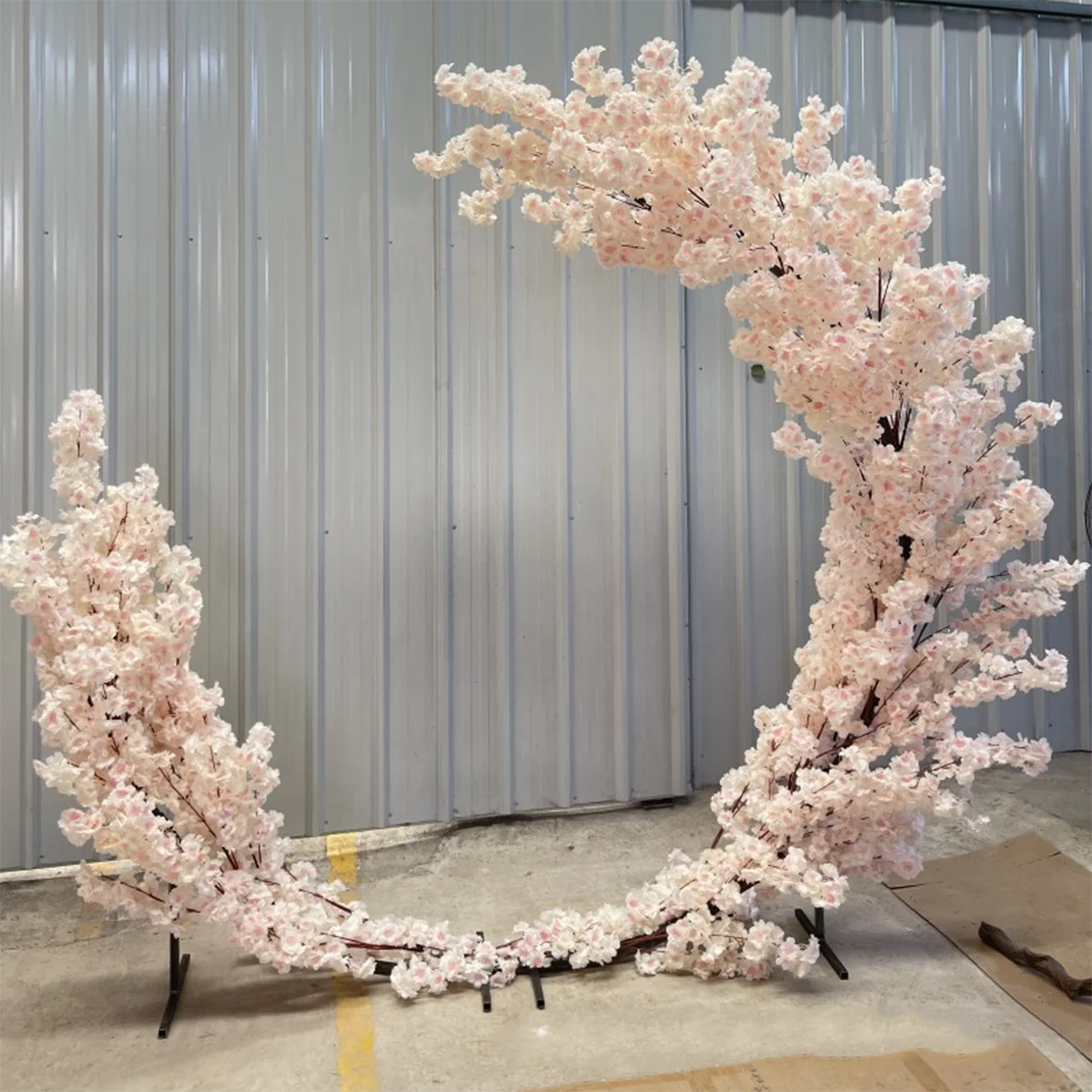 

2.5M/8.2Ft Artificial Arch Cherry Blossom Tree Moon Shape Faux Silk White Flower Tree pink for Wedding Decoration