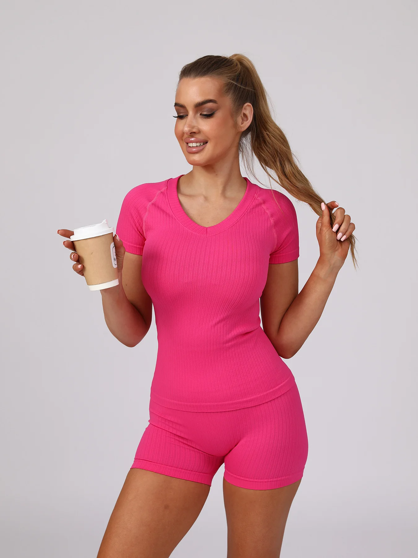 Sport-Dreiviertel-Shorts für Damen, gerippte, schmale Shorts, hohe Taille, dehnbare Leggings, für Fitness, Workout, Laufen, sexy, hüfthebende Yoga-Shorts – Detail 12
