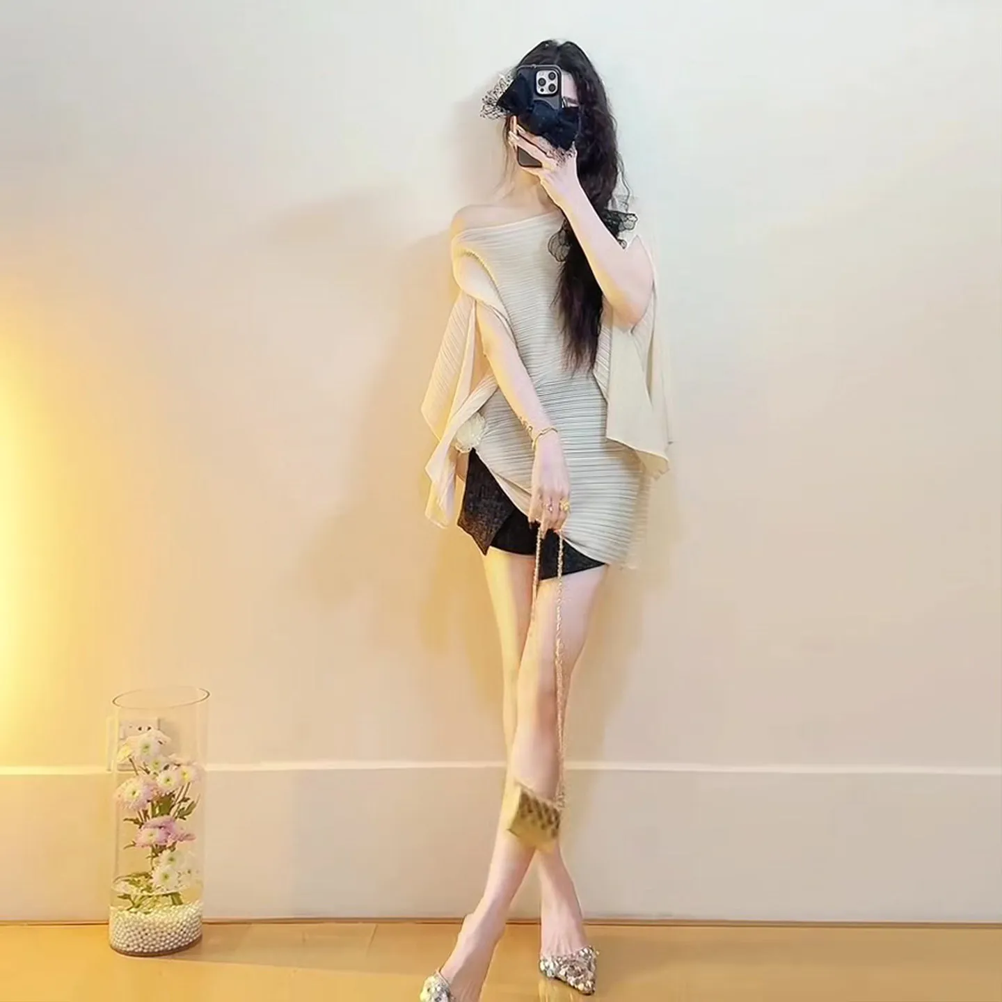 

Плиссированная блузка Miyake 2026: Новая весенне-летняя женская футболка с длинным рукавом, свободного кроя, однотонная, тонкая, плиссированная