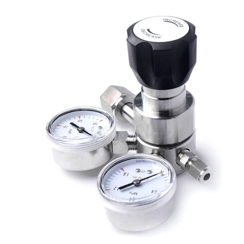 Single-stage and two-stage gas regulators Cylinder back pressure regulators for gas pressure management