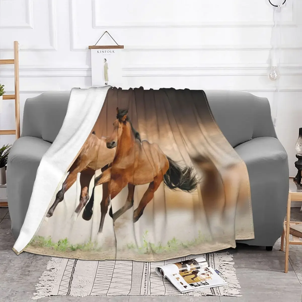 Horse Family Running Blanket Galloping Animal Lovers Flannel Throw Blanket Bed Sofa Portable Lightweight Bedspreads