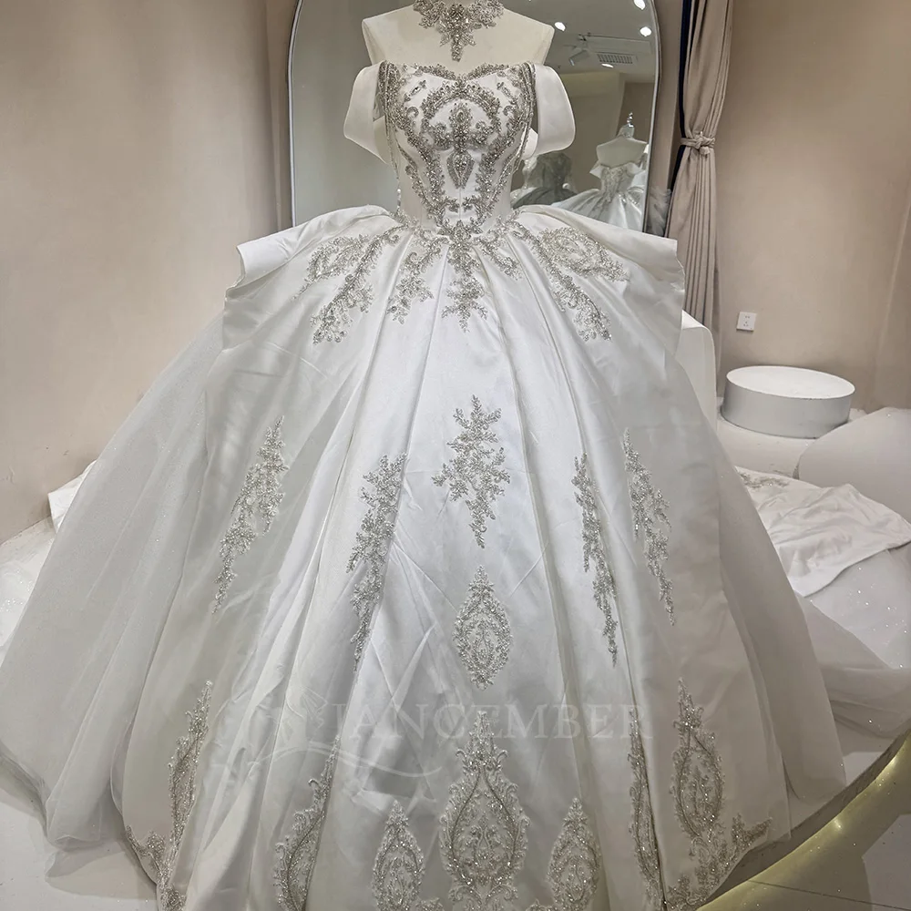 Scoop Neck Bridal G…