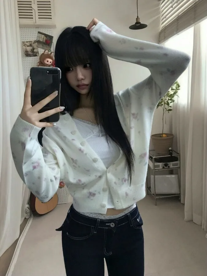 Sweet Floral Print Gradient Knitted Open Cardigan Korean Style Women's Sweater Wool Material Regular Fit Online Exclusive 202...