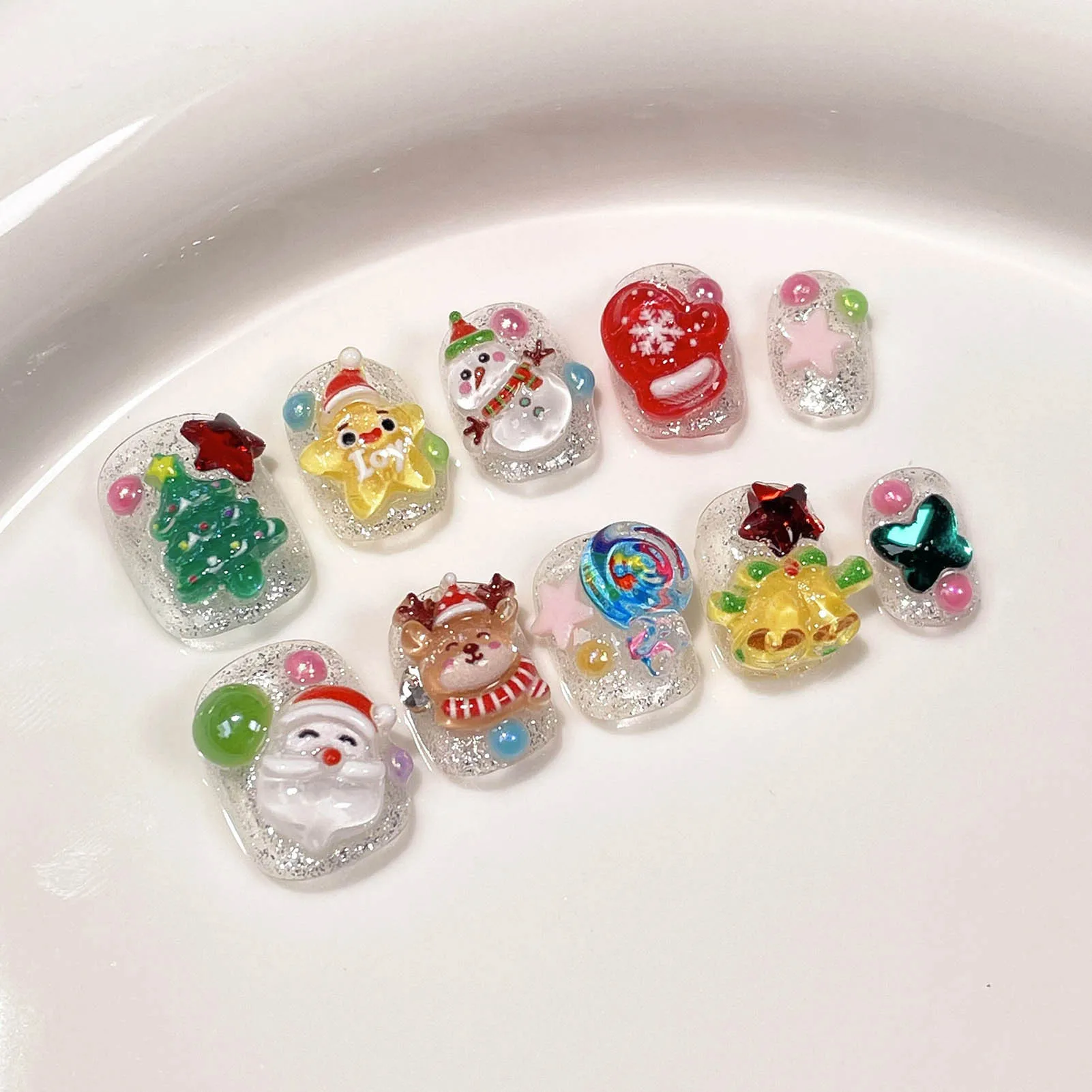 

10pcs Cute Transparent False Nails Handmade 3D Santa Claus Snowman Xmas Tree Bell Designs Christmas Press On Nail Short Manicure