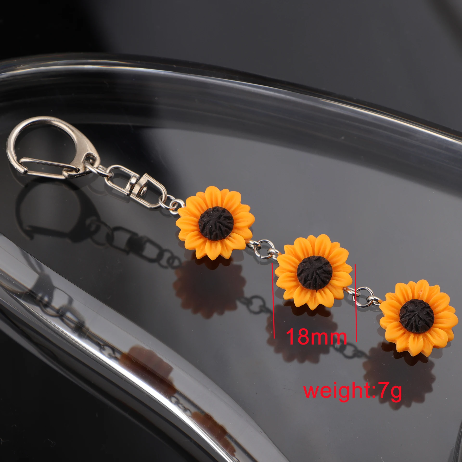 5pcs/lot Lovely Resin Sunflowers Key Chain 3 Daisy Flowers Lucky Key Ring Lady Keepsake For DIY Handmade Jewelry Gifts