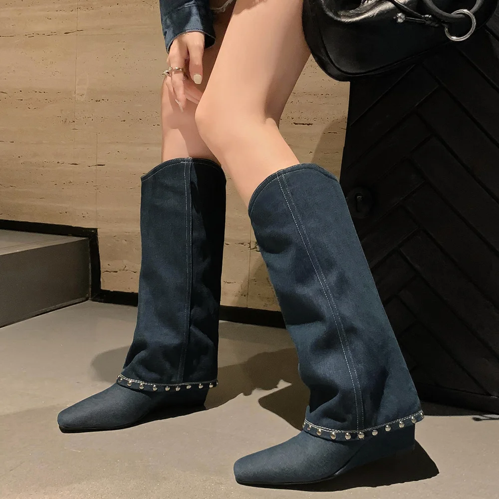 FEDONAS sepatu bot selutut Denim Fashion wanita Wedges hak tinggi ujung persegi musim gugur musim dingin paku keling kantor sepatu pesta wanita 2024