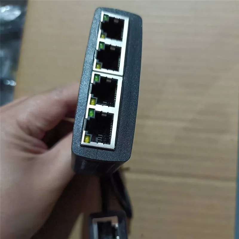 1 To 4 Gigabit Ethernet Splitter RJ45 Splitter Network Cable Splitter 1000Mbps High Speed LAN Network Splitter Female Durable