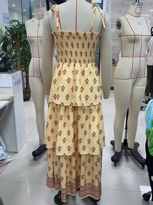 Lange zomerjurk voor dames, mouwloos, open rug, gelaagde strandjurk met gebonden bandjes en bloemen